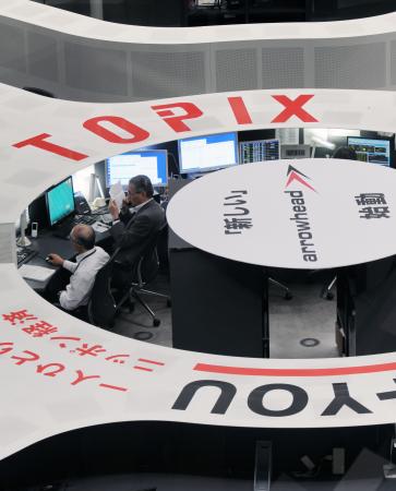 日経平均終値、９４１円高…欧州中銀緩和期待で 2016年01月22日 15時35分