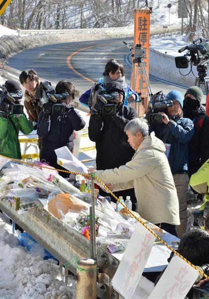 【軽井沢スキーバス転落】「シートベルト着用1人」 一時100キロ前後で走行か