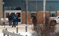 カナダの銃乱射、容疑者が自宅で弟2人殺害か