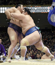 琴奨菊、初優勝に王手=大相撲初場所14日目