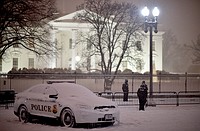大雪続き10人死亡=首都と10州で非常事態-米