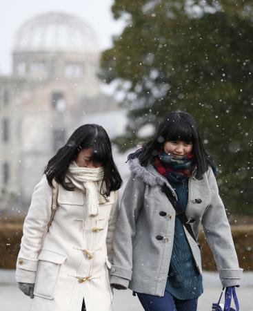 大雪強風続き、記録的低温=北陸や西日本、交通も乱れ—奄美大島で115年ぶり降雪