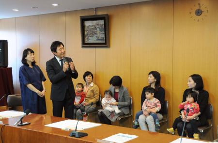 はしか患者、最低の35人 感染は海外から