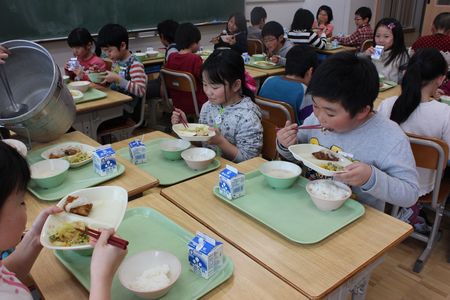 男子回転、湯浅は２０位 アルペンＷ杯