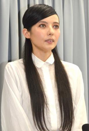 「にじいろジーン」ベッキー抜きで生放送 休演の詳細は説明なし