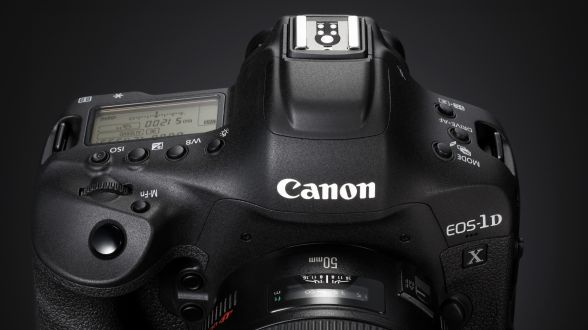 キヤノンの最上位一眼レフ「EOS-1D X Mark II」発表！ CFとCFastのダブルスロット採用
