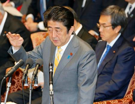 安倍首相、憲法9条改正に言及 「私たちの手で変えていくべき」