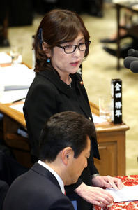 改憲、民主に対案要求=安倍首相「指一本触れないのは思考停止」—衆院予算委