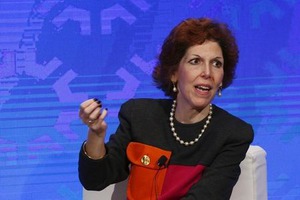 米経済は堅調、異例な緩和水準の縮小が適切=連銀総裁