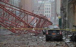 NY中心部で大型クレーン車転倒 - 路上の男性死亡、3人負傷