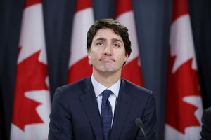 カナダ、イスラム国空爆から離脱へ 訓練部隊は3倍に増強