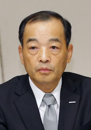 信頼回復道半ば 社長引責辞任 関連費用膨らむ恐れ