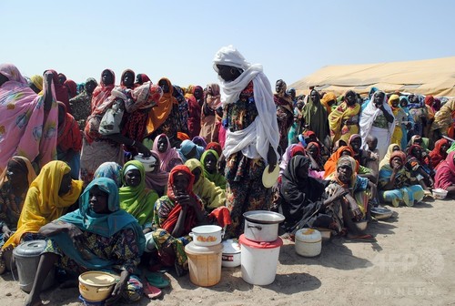 難民キャンプで女性2人自爆、58人死亡 ナイジェリア