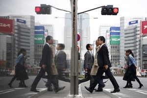 ＧＤＰ、年率１．４％減 １０―１２月期