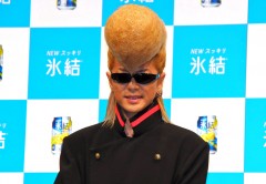 綾小路翔、リーゼント&サングラス無しの姿を披露!「自分が一番衝撃」