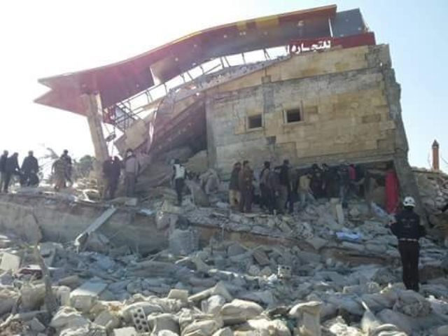 シリアの病院2カ所に空爆 22人死亡、8人不明