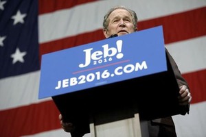 ブッシュ前大統領、サウスカロライナ州で弟ジェブ氏の応援演説