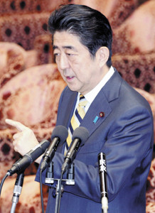 衆院定数10減「今国会で」首相明言 具体策には触れず