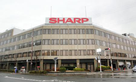 シャープ支援受け入れ先、鴻海案有力 交渉期限は29日