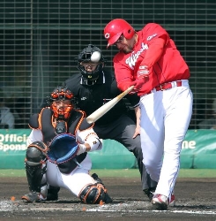 広島エルドレッド 巨人菅野から特大の1発