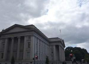 〔マーケットアイ〕外為:ドル112円後半、米財務省高官「G20で通貨安競争回避の確認」