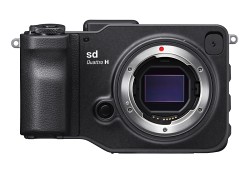 シグマ、Quattroを継承するレンズ交換式ミラーレス「SIGMA sd Quattro」