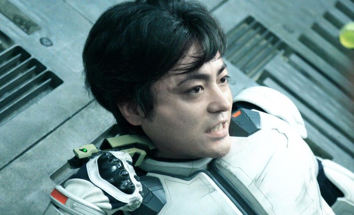 山田孝之扮する蛭間一郎、残す道は変異のみ?「テラフォーマーズ」特別映像