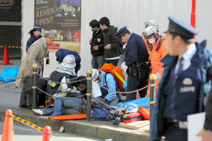 大阪・梅田の事故、運転男性が死亡 歩行者1人死亡1人重体
