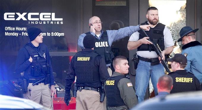 カンザス州で銃乱射、３人が死亡