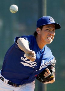 マエケン“初”マウンドで38球 主力打者抑えた!