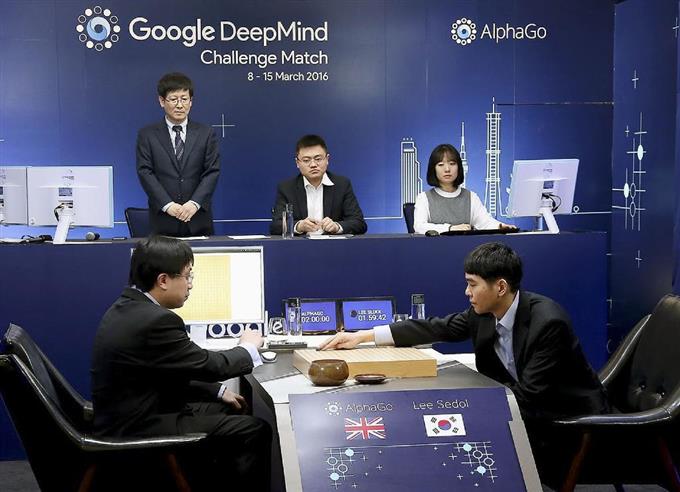 「人間優位」の囲碁、ソフトがトップ棋士に勝利