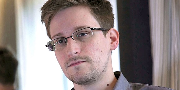 エドワード・スノーデン氏「アップルへのFBIの要求はデタラメ」FBIの真意は他に？