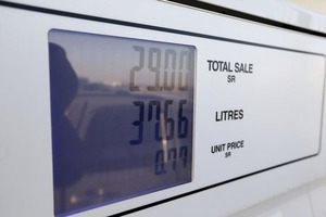 OPEC、2月の原油生産減少 地政学リスク高まり