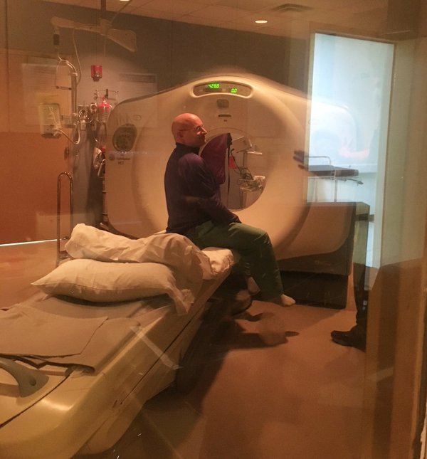 スコットさん 早くも縮む!宇宙滞在1年で伸びた身長が元通りに…