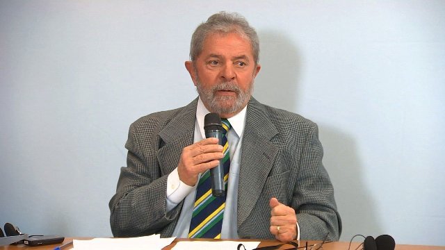 汚職で訴追の前大統領が入閣、保護目的? ブラジル国民の怒りの火に油、各地でデモ