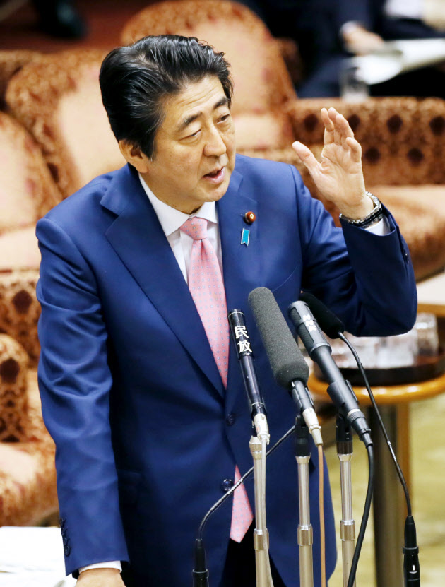 衆参同日選、与野党に観測 増税巡る首相発言