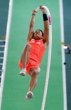 桐生 男子60mで6秒56も決勝進出ならず