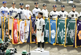 【センバツ】21世紀枠の釜石、入場行進で大拍手に菊池主将「ありがたい」
