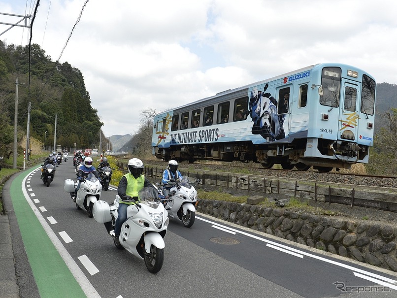 隼 バイク従え出発進行 2016年03月21日
