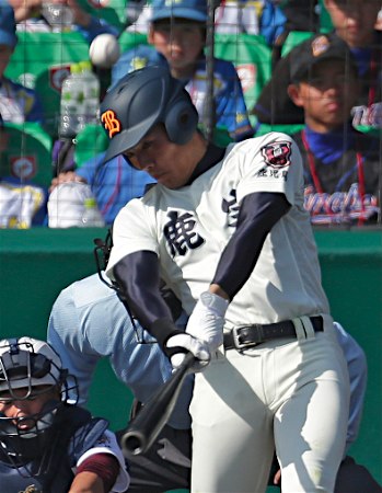 鹿児島実、2回戦へ=高校野球