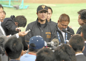 由伸初陣1勝 逆風の中「監督としてこんなにうれしいのかと」