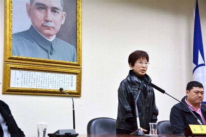女性の洪秀柱氏が国民党主席に 台湾「党の再起勝ち取る」