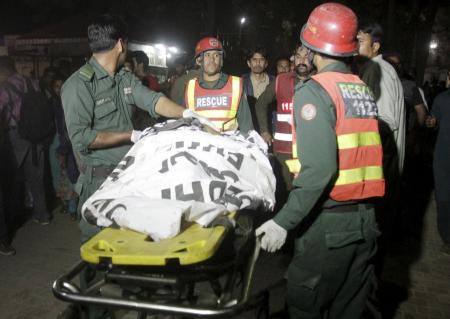 50人超死亡、自爆テロか=子供の遊び場狙う―パキスタン