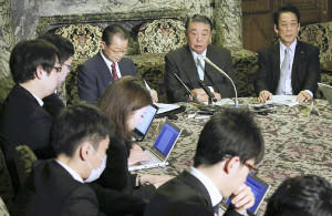 「アダムズ方式」4月7日に議長判断