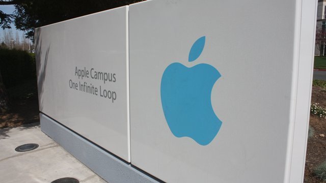 iPhoneが2017年に大幅変更される可能性が浮上 ガラス仕上げに戻る?