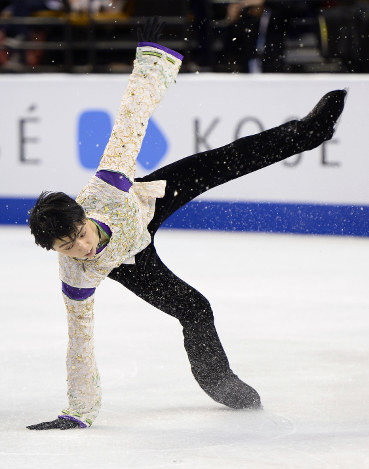 世界選手権 羽生、まさかの転倒 フェルナンデスＶ