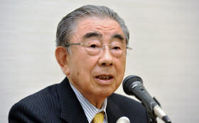 セブン&アイ鈴木会長退任へ 会見の一問一答