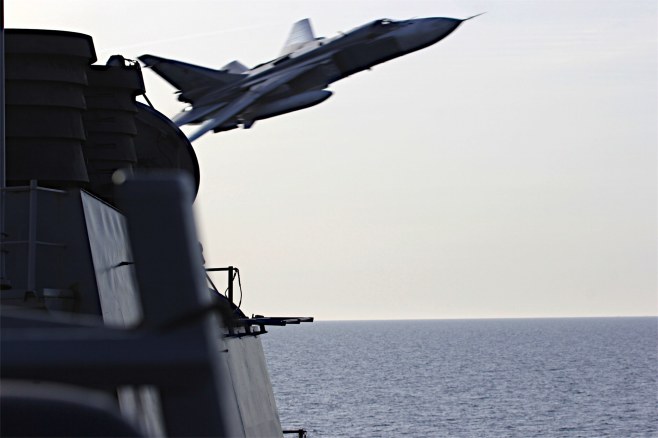 異常接近 共同訓練中の米艦に バルト海