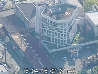半壊の市役所、道路も寸断=陸自ヘリ上空映像-熊本地震