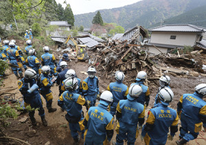 熊本「本震」Ｍ７・３…６強続発、死者４１人に